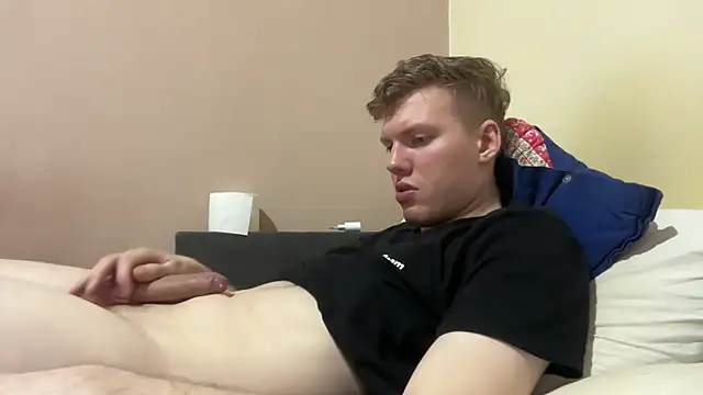 sexybooii6968 webcam