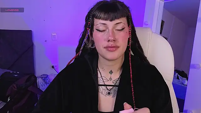 _sharlotte777 webcam