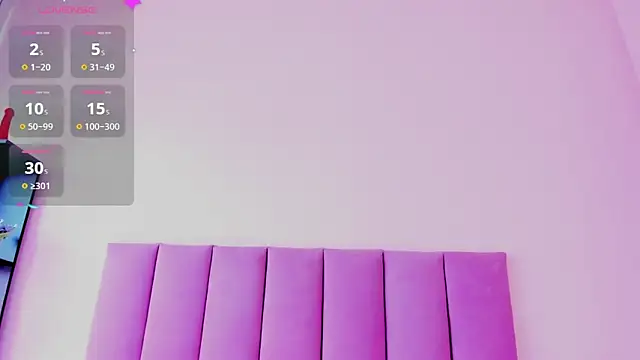 violet_myerrs webcam