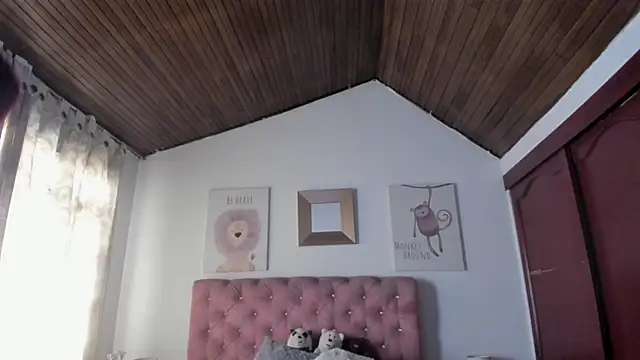 CelessteRedds webcam