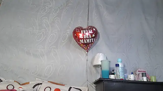 CataleyaRosee webcam