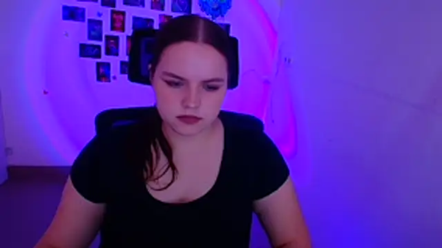 Kitty_Mia_Kitty webcam