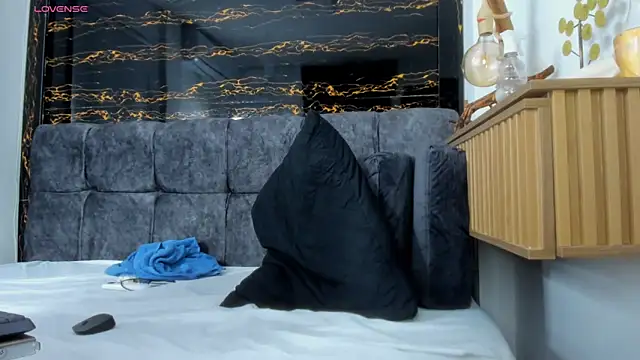 Diamond_twink webcam