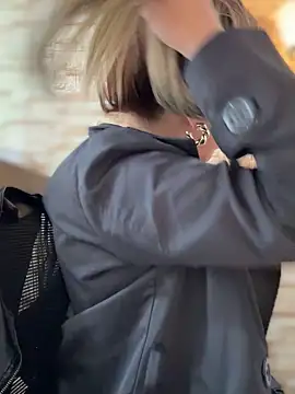 _Abril-Office1 webcam