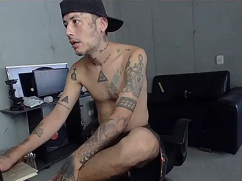 patrik_tattoo_ webcam