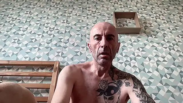 slave44nantes webcam