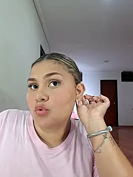 AmaliaVictoria webcam