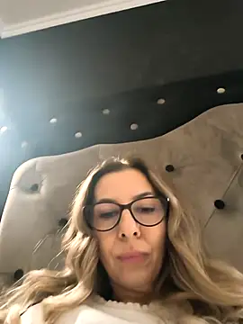 sukygirl - SukyGirl's free webcam