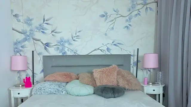 silena_sky - Silena_sky's free webcam