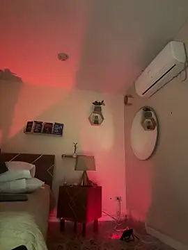 yarirose - YariRose's free webcam