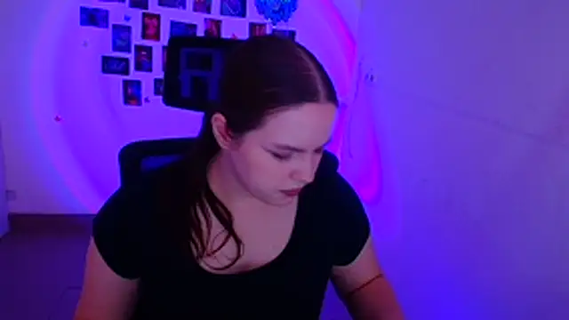 Kitty_Mia_Kitty webcam