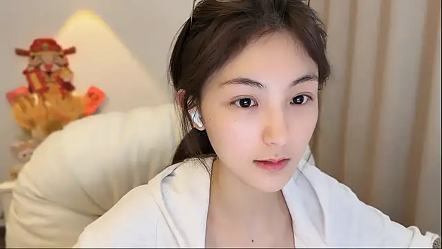 美女LH7在线直播