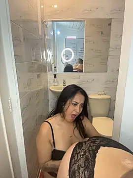 Antonella_Julieta webcam