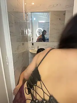 Antonella_Julieta webcam