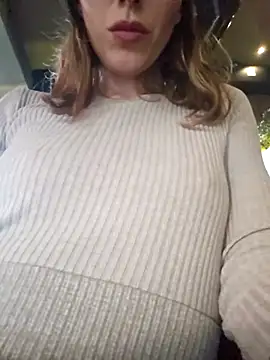 sexyadventuregirl - Sexyadventuregirl's free webcam - UK Sex Cams