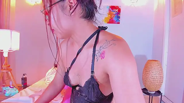 karlaliones69 - Karlaliones69's free webcam - UK Sex Cams