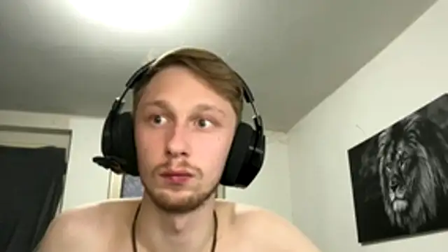 Jungerkerl007 webcam