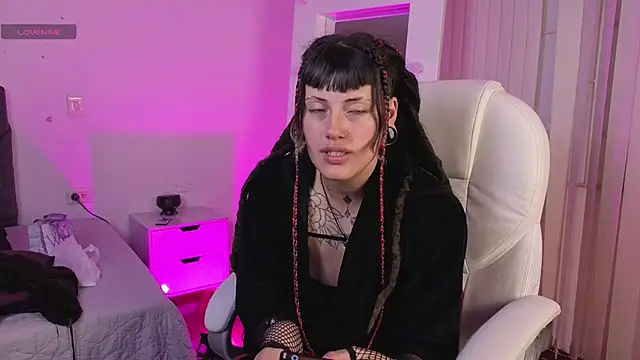 _sharlotte777 webcam