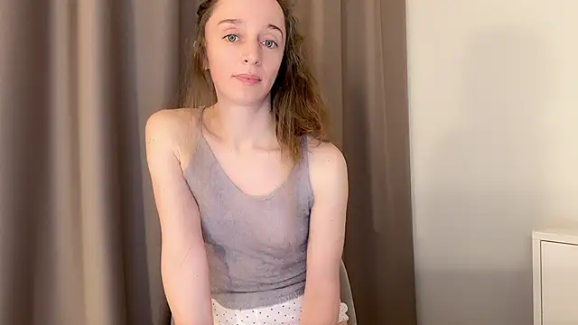 shyschoolgirl - ShySchoolGirl's free webcam