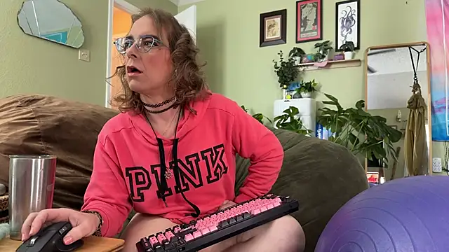 MirandaFlowers webcam