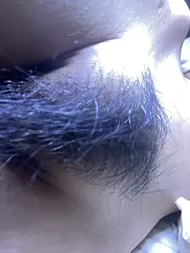 美女iu_uzZ在线直播