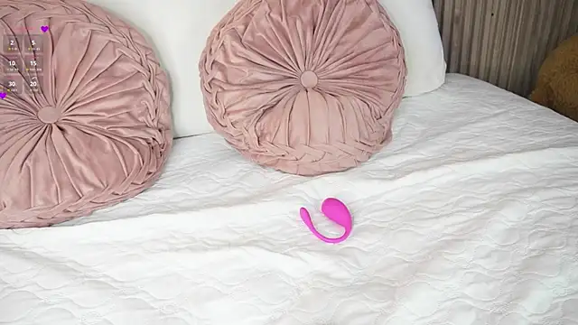 EloiseSweetxx webcam