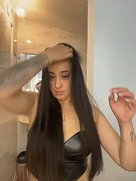 Antonella_Julieta webcam