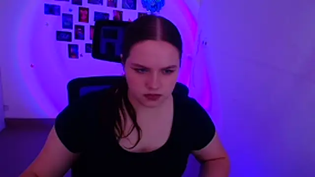 kitty_mia_kitty - Kitty_Mia_Kitty's free webcam