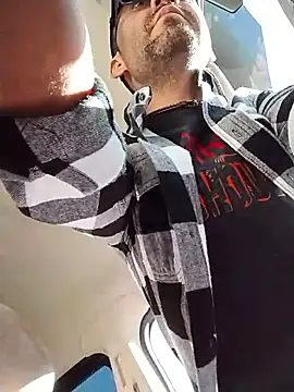 prettyboi6992 webcam