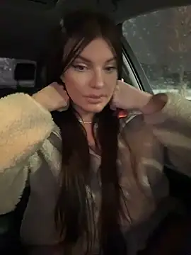 Webcam Model (JessicaFlame)  is live.Free join now!