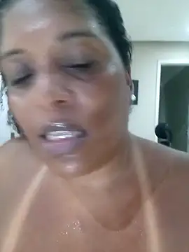 Maliaebonyfetish webcam