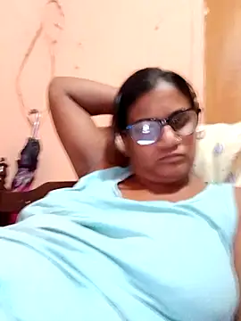 indianstrawberrylips4u webcam