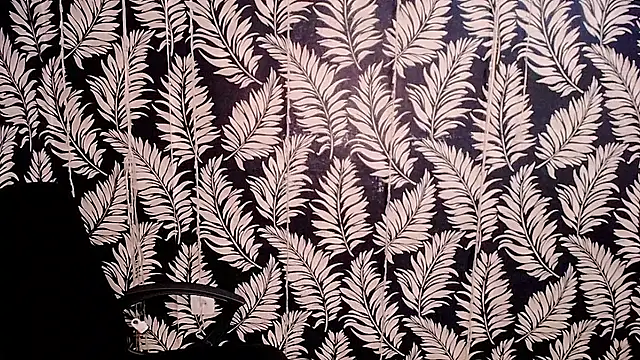 Olivia_playful webcam