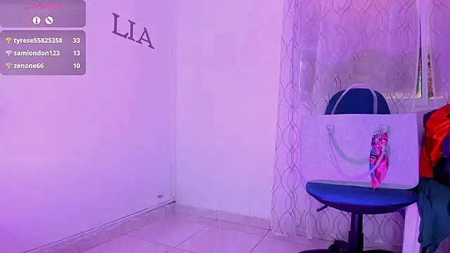 Lia_johnsonn webcam