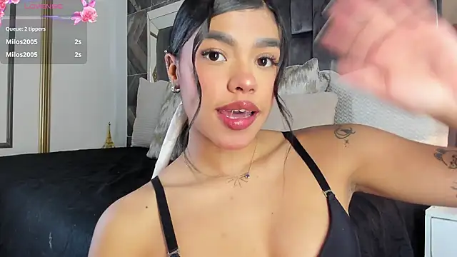 NaylaGrey webcam