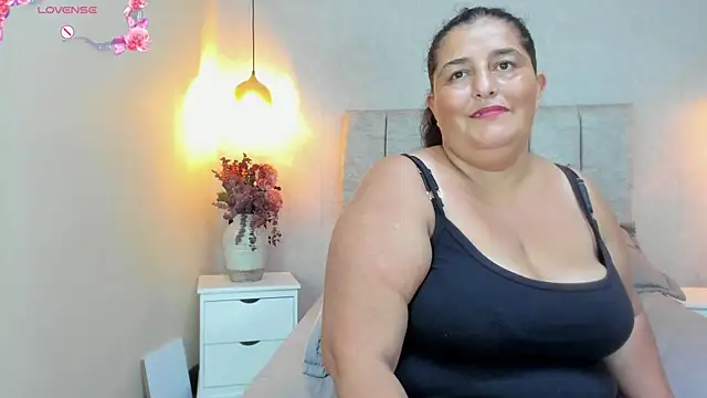 zara_milf webcam