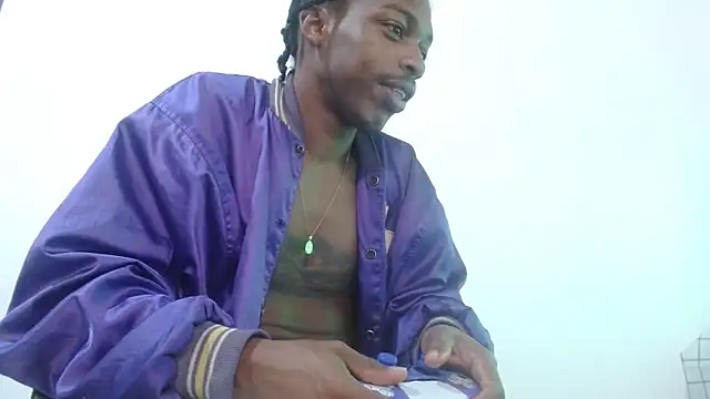 Larry-n-clouds webcam