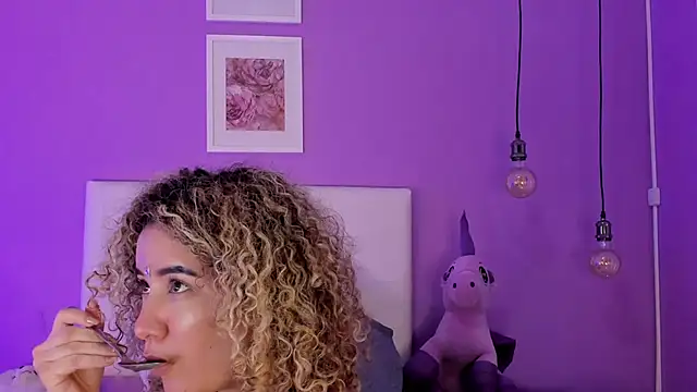 Charlotte11-11 webcam