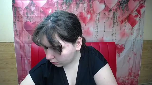 NeonilaLisova webcam