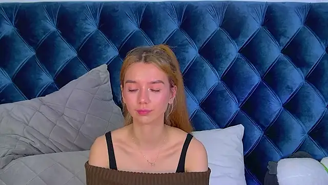 VanessaVienne webcam