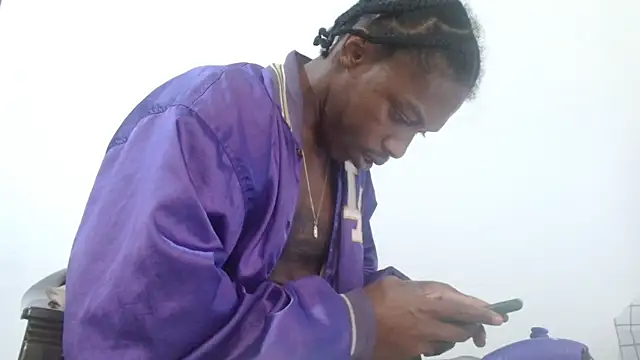 Larry-n-clouds webcam