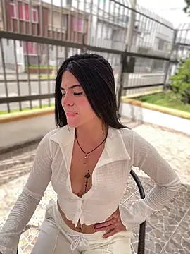 PamelaJonsom_ webcam