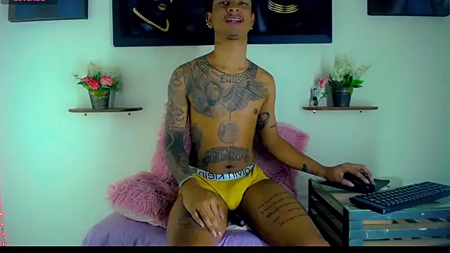 Tatoo_Noah webcam