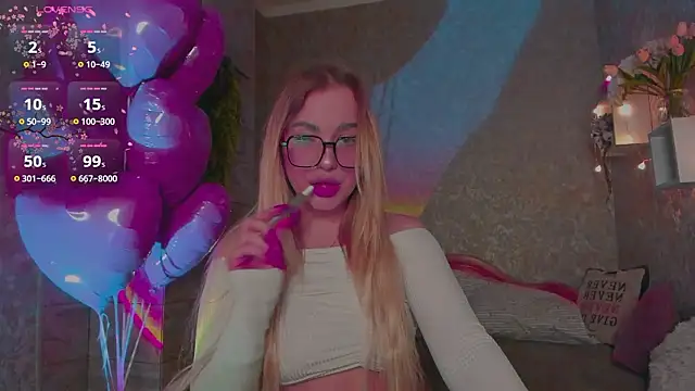 Mika_Rayy webcam