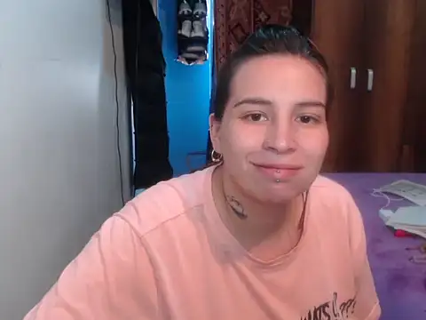 layanafuckass webcam