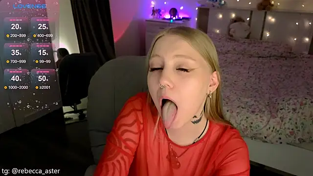 RebeccaAster webcam