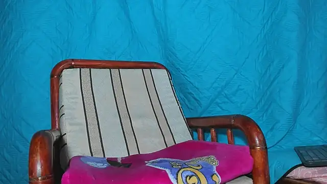 damn_fox - Damn_fox's free webcam - UK Sex Cams