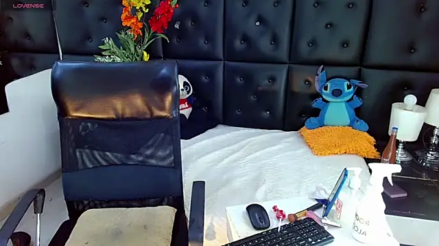 natashaislerxxx webcam