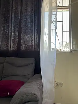 Scarlet_fiire webcam