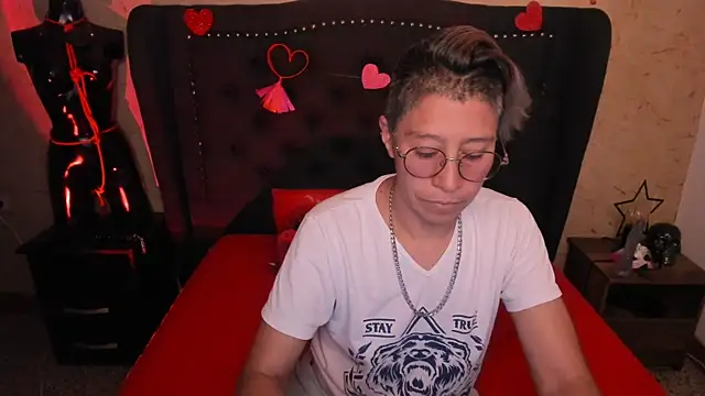 kali_panther - Kali_Panther's free webcam - UK Sex Cams